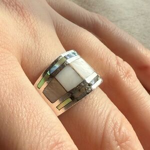 925 Sterling Silver Mother-of-Pearl and Abalone Inlay Ring, size 8